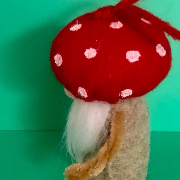 Mushroom Gnome Ornament (Natural with White beard) hand-sewn - Picture 5 of 6